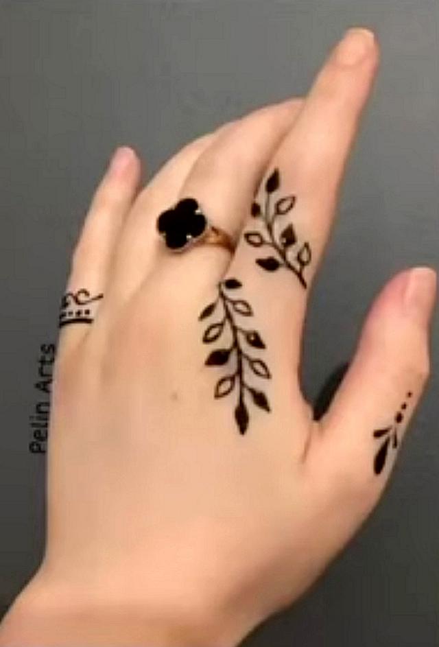 Henna Designs by Henna Artists