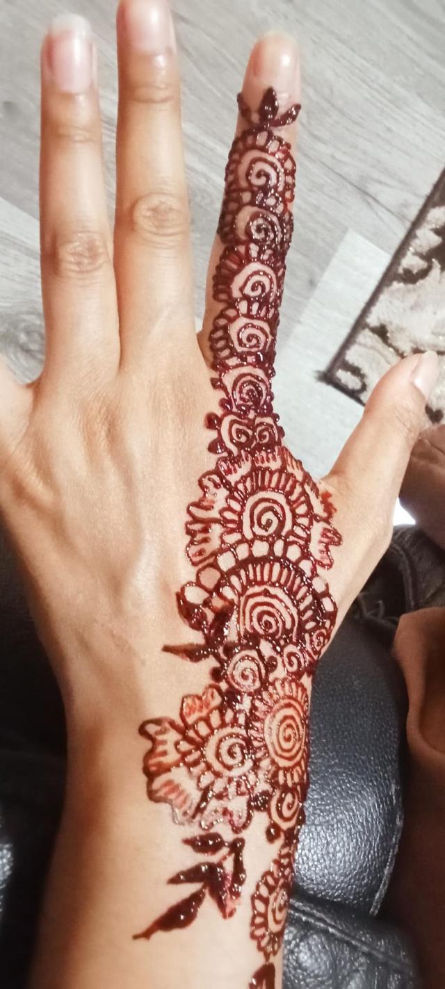 Henna Designs by Henna Artists