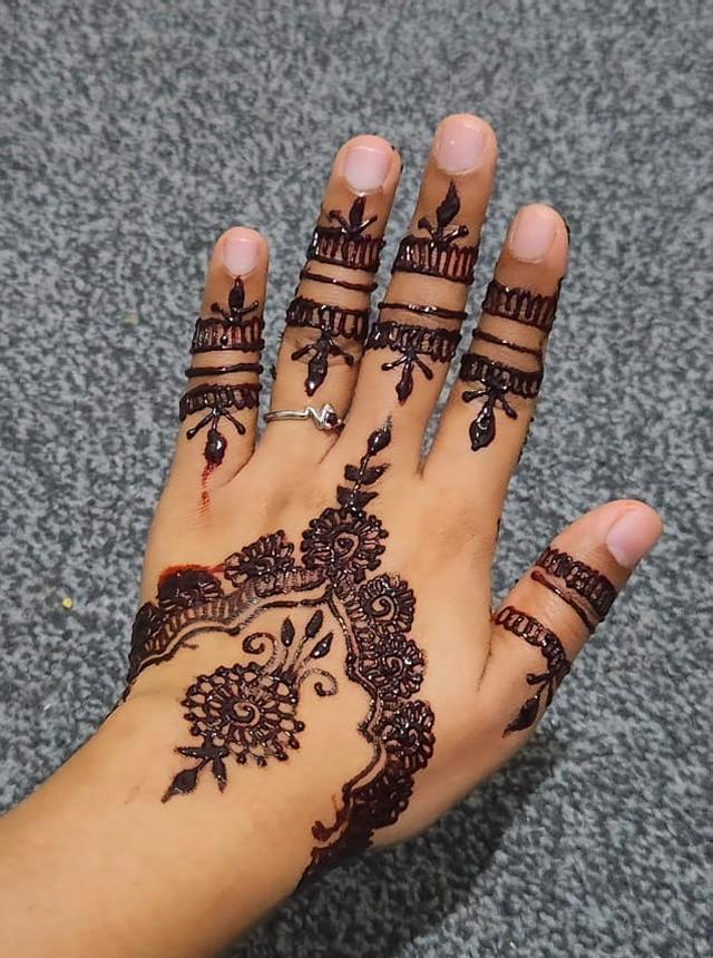 Henna Designs by Henna Artists